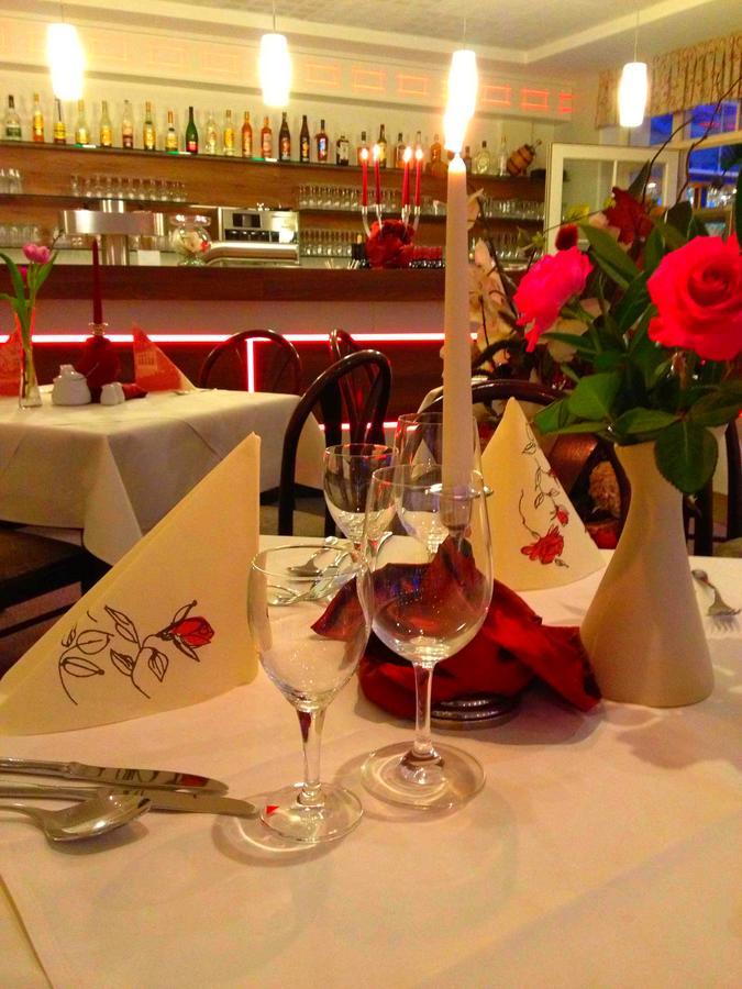 Altes Kasino Hotel Am See ノイルピーン エクステリア 写真